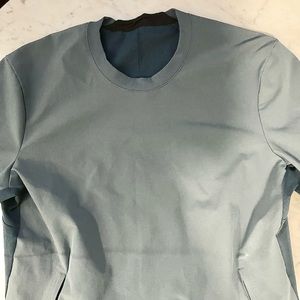 Lululemon Men’s Light Blue Running Pullover with Zipper Pockets | Size M
